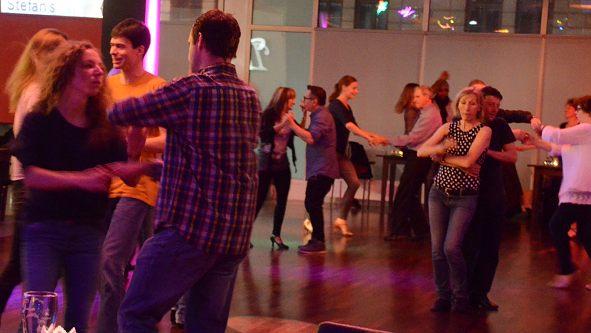 Salsa mit Marion Morena in der Tanzschule am Deutschen Theater in M�nchen